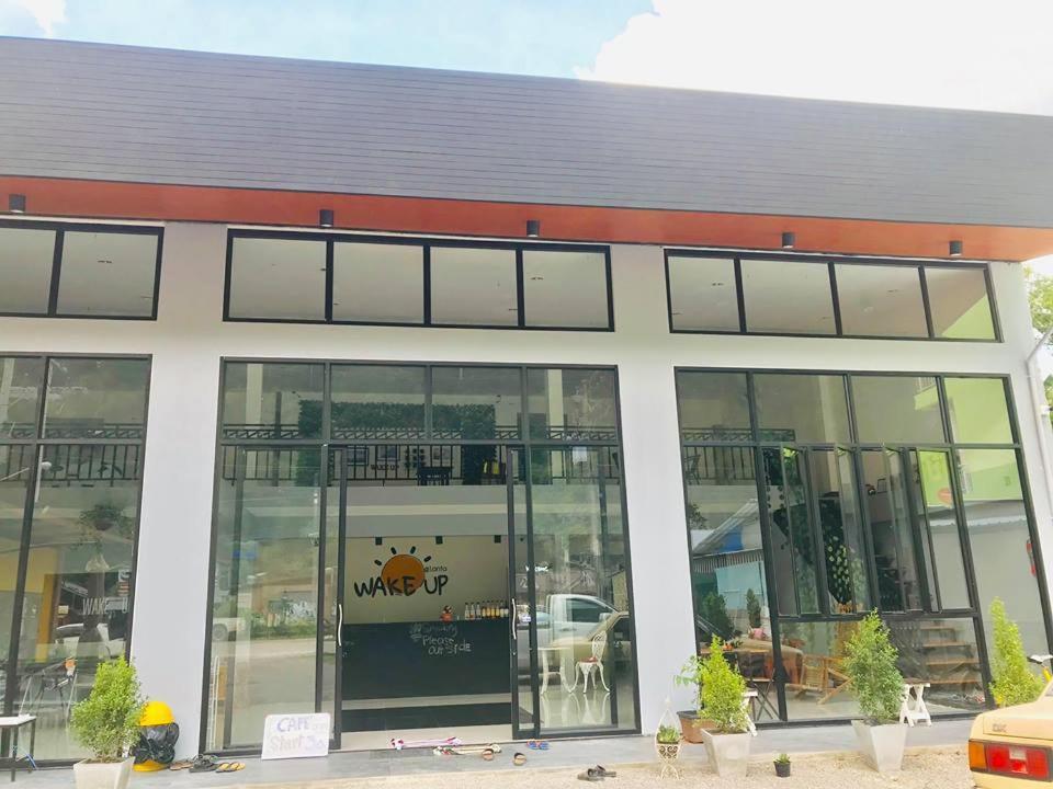 WAKE UP @Lanta Hotel : Cafe Ko Lanta Exterior foto